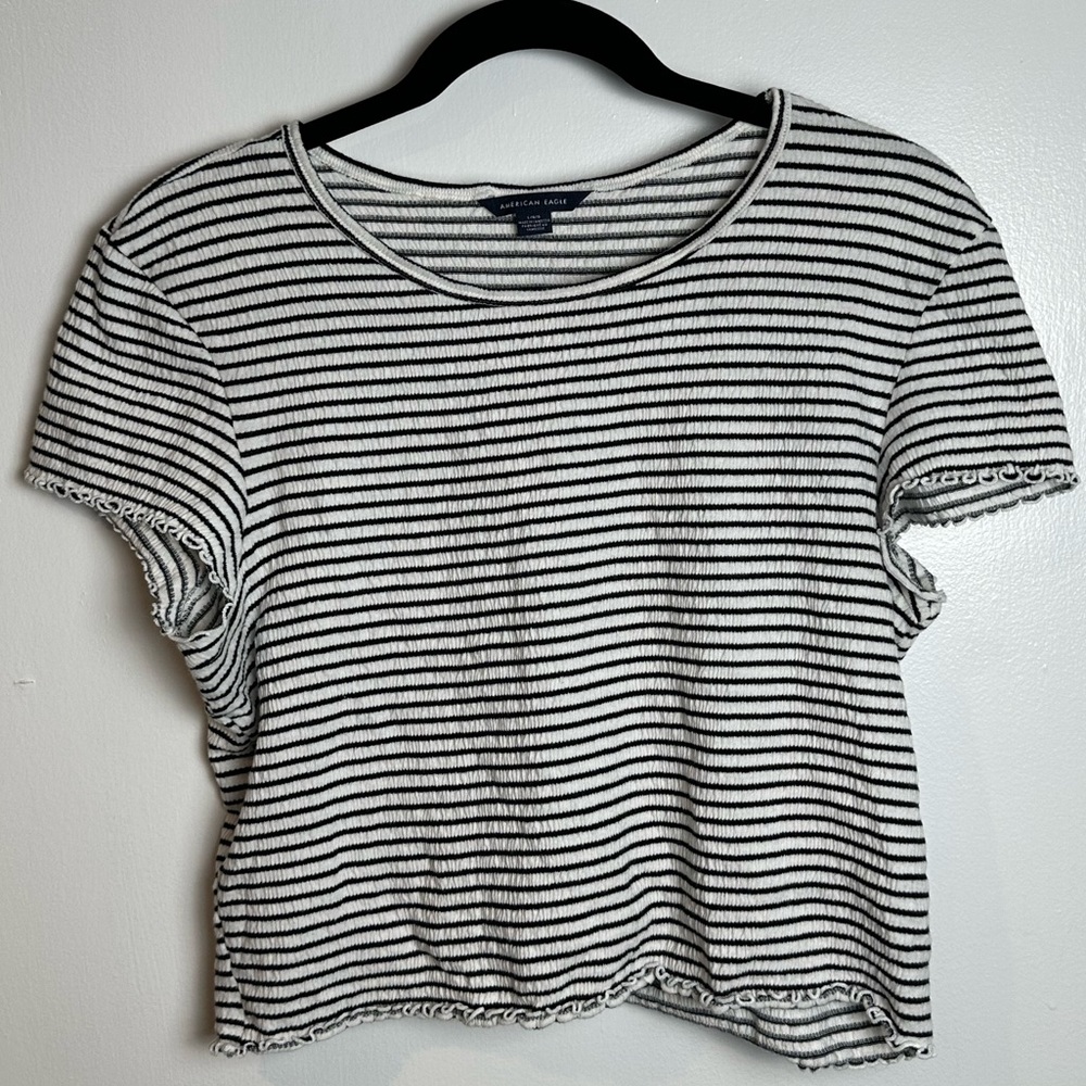 American Eagle Outfitters Black and White Striped Short Sleeve Tee